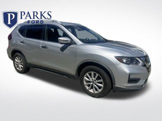 Used 2018 Nissan Rogue SV image 1