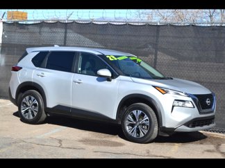 Used 2023 Nissan Rogue SV image 1
