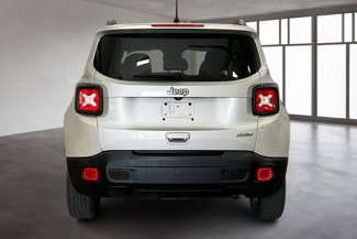 Used 2019 Jeep Renegade Latitude image 1