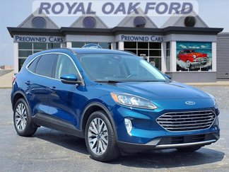Used 2020 Ford Escape Titanium image 1