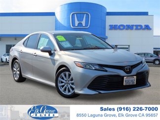 Used 2020 Toyota Camry LE image 1