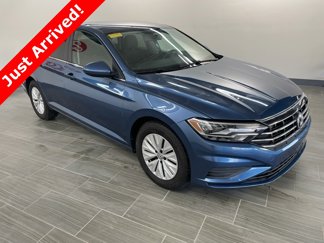 Used 2019 Volkswagen Jetta S image 1