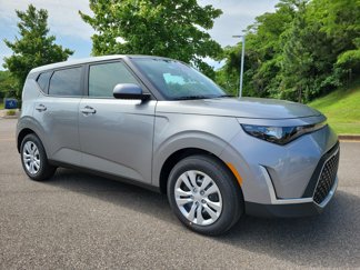 New 2025 Kia Soul LX image 1