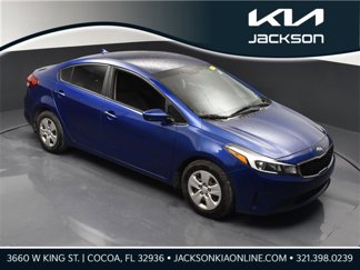 Used 2017 Kia Forte LX image 1