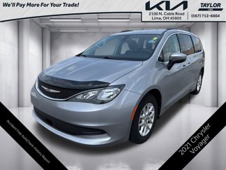 Used 2021 Chrysler Voyager Lxi image 1