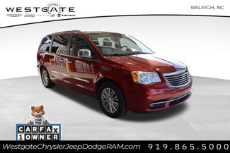 Used 2014 Chrysler Town & Country Touring-L w/ Trailer Tow Group image 1