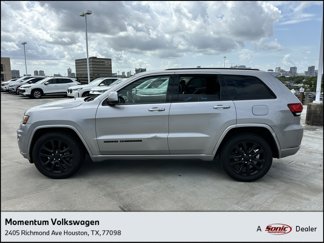Used 2018 Jeep Grand Cherokee Altitude image 1