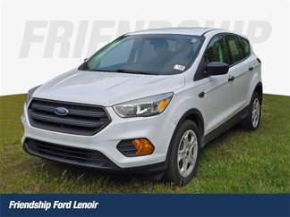 Used 2017 Ford Escape S image 1