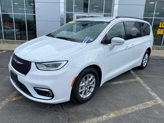 Used 2022 Chrysler Pacifica Touring-L image 1