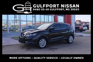 Used 2020 Nissan Rogue Sport S w/ Appearance Package image 1