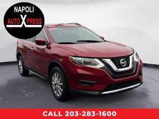 Used 2017 Nissan Rogue SV image 1