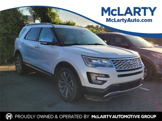 Used 2017 Ford Explorer Platinum image 1