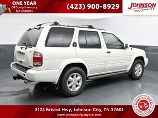 Used 2001 Nissan Pathfinder LE image 1