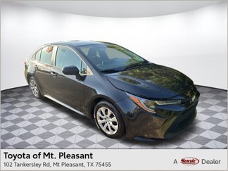 Used 2021 Toyota Corolla LE image 1