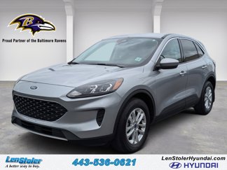 Used 2021 Ford Escape SE image 1