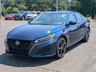 Used 2023 Nissan Altima 2.5 SR image 1