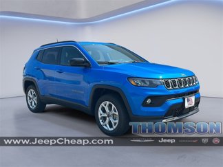 New 2025 Jeep Compass Latitude image 1