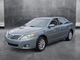 Used 2011 Toyota Camry XLE image 1