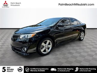 Used 2014 Toyota Camry SE image 1