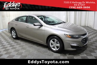 Used 2022 Chevrolet Malibu LT image 1