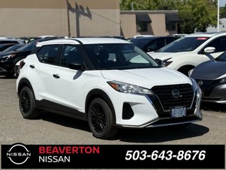 Used 2021 Nissan Kicks S image 1