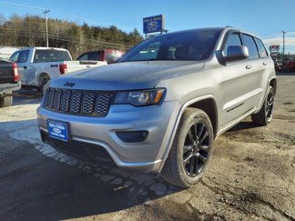 Used 2018 Jeep Grand Cherokee Altitude image 1