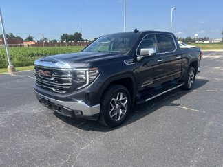 Used 2022 GMC Sierra 1500 SLT w/ SLT Convenience Package image 1