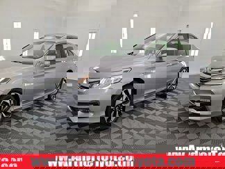 Used 2017 Honda Accord Touring image 1