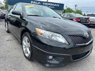 Used 2011 Toyota Camry SE image 1