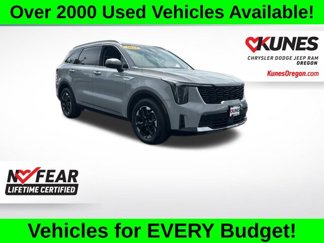 Used 2024 Kia Sorento S w/ Panoramic Sunroof Package image 1