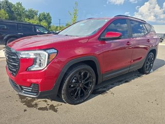 Used 2022 GMC Terrain SLE w/ Driver Convenience Package image 1