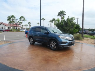 Used 2017 Honda Pilot Elite image 1