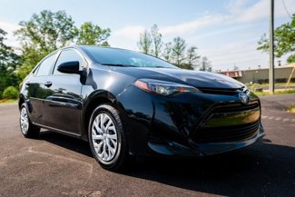 Used 2018 Toyota Corolla LE image 1