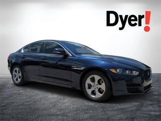 Used 2017 Jaguar XE image 1