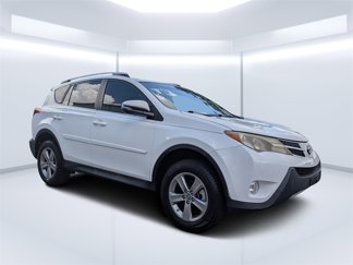 Used 2015 Toyota RAV4 XLE image 1
