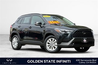 Used 2022 Toyota Corolla Cross LE image 1