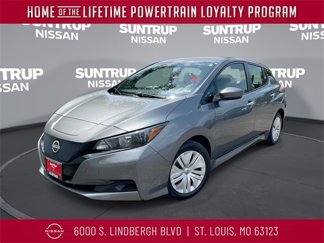 Used 2023 Nissan Leaf S image 1