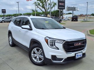 Used 2022 GMC Terrain SLE w/ Driver Convenience Package image 1