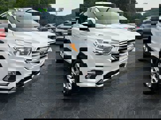 Used 2019 Ford Escape SE image 1