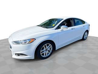 Used 2016 Ford Fusion SE image 1