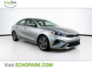 Used 2023 Kia Forte LXS image 1