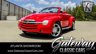 Used 2004 Chevrolet SSR w/ Preferred Equipment Group image 1