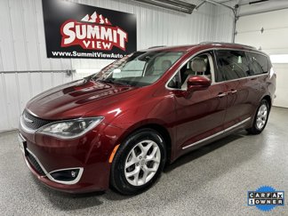 Used 2017 Chrysler Pacifica Touring-L Plus w/ Tire & Wheel Group image 1