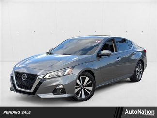Used 2019 Nissan Altima 2.5 SV image 1