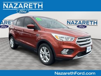 Used 2019 Ford Escape SE image 1