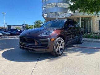 Used 2024 Porsche Macan image 1