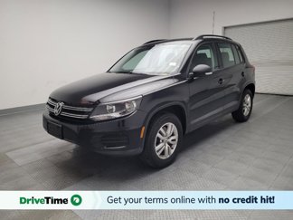 Used 2017 Volkswagen Tiguan S image 1