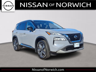 Used 2021 Nissan Rogue SL image 1