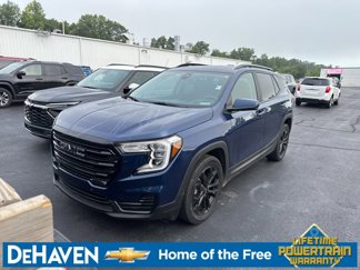 Used 2022 GMC Terrain SLE w/ Driver Convenience Package image 1