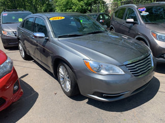 Used 2011 Chrysler 200 Limited image 1